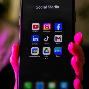 Ciberseguridad Familiar - Módulo 2: Redes Sociales, Privacidad y Buenas Prácticas Digitales